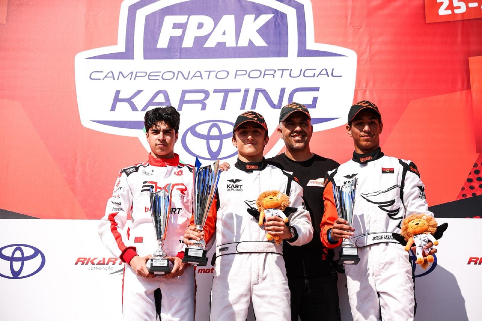 Miguel Oliveira estreia-se a vencer na categoria rainha do karting nacional