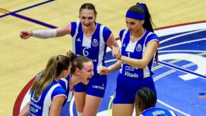 FC Porto vence na Luz e iguala meias-finais