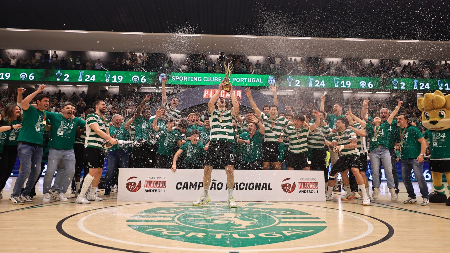Sporting bate FC Porto e sagra-se campeão nacional