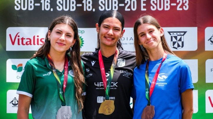 Sara Ferreira bicampeã sub-18 de provas combinadas