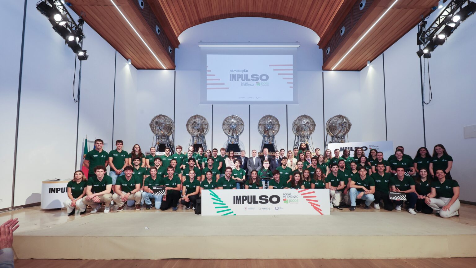 Programa IMPULSO entrega 111 bolsas a atletas