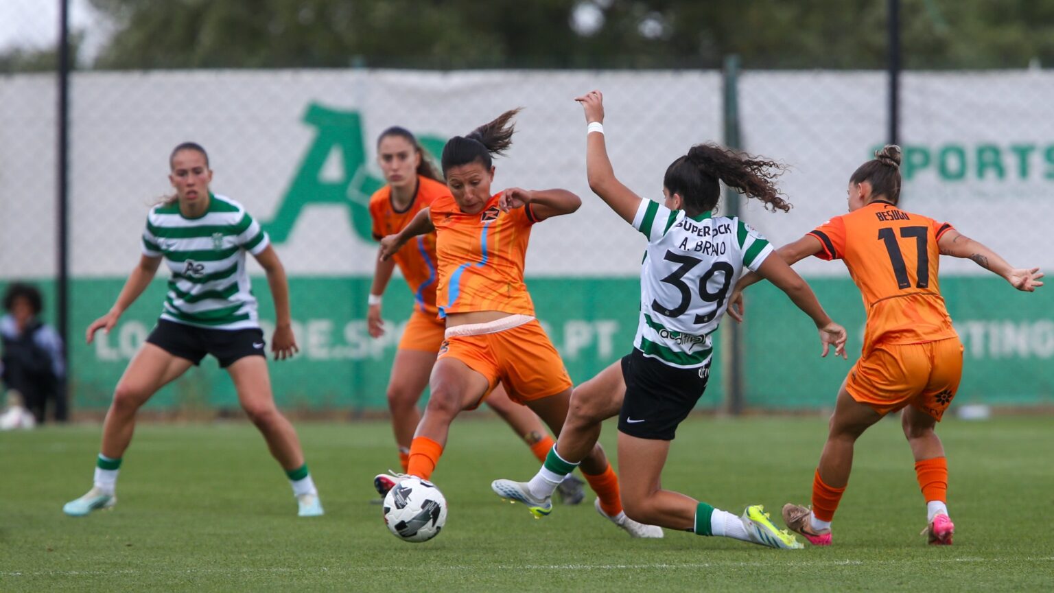 Racing Power mantém-se com nulo frente às leoas