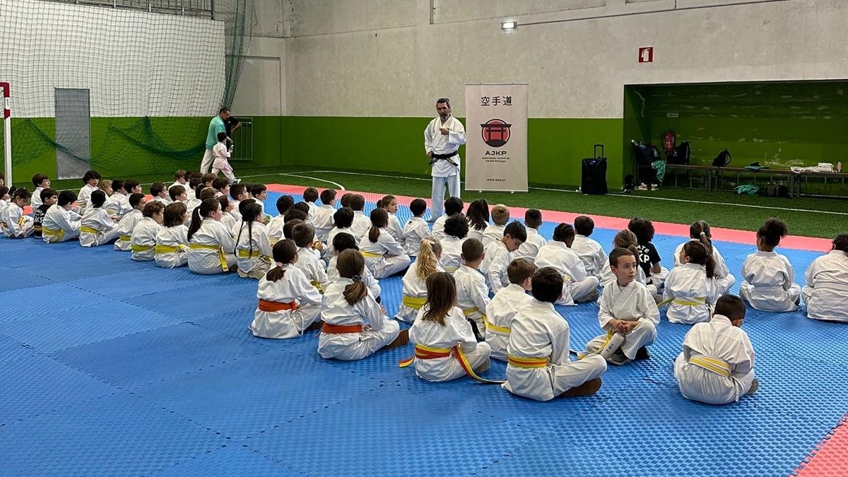 AJKP com estágio de Karaté em Guimarães