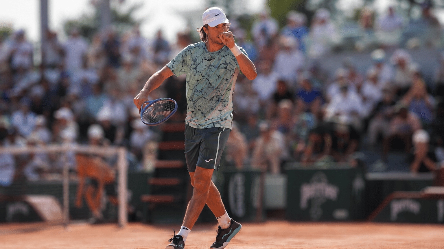 Jaime Faria e Nuno Borges avançam em Roland Garros