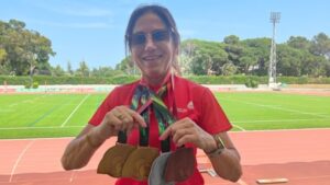 Graça Costa com dois títulos nacionais de Veteranos