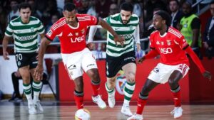 Águias triunfam no primeiro dérbi da final