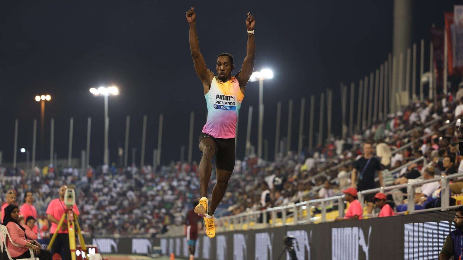 Pedro Pichardo triunfa na Liga Diamante de Doha