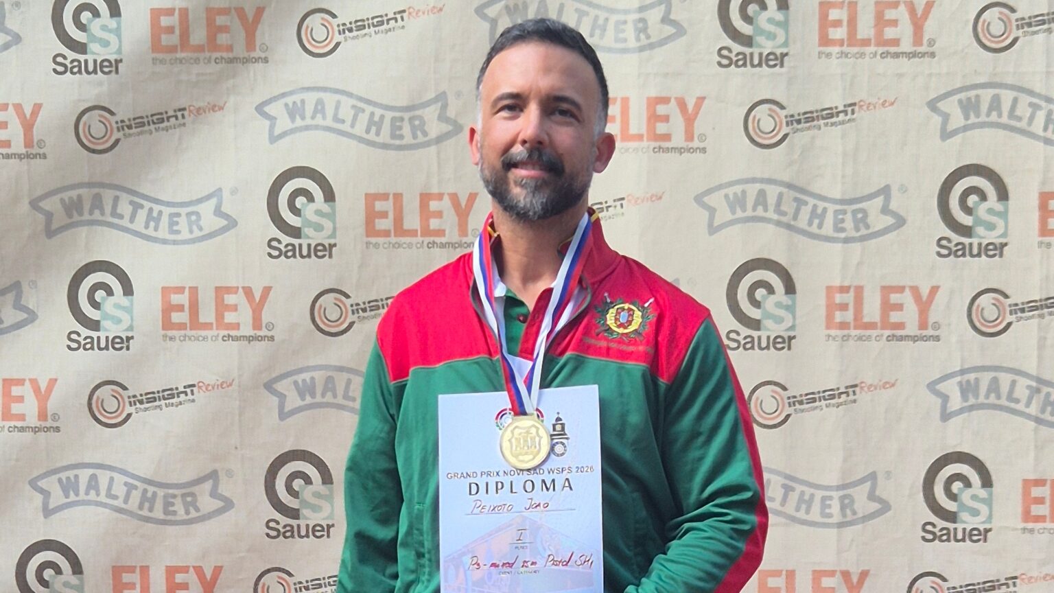 João Peixoto de ouro em Tiro na Sérvia