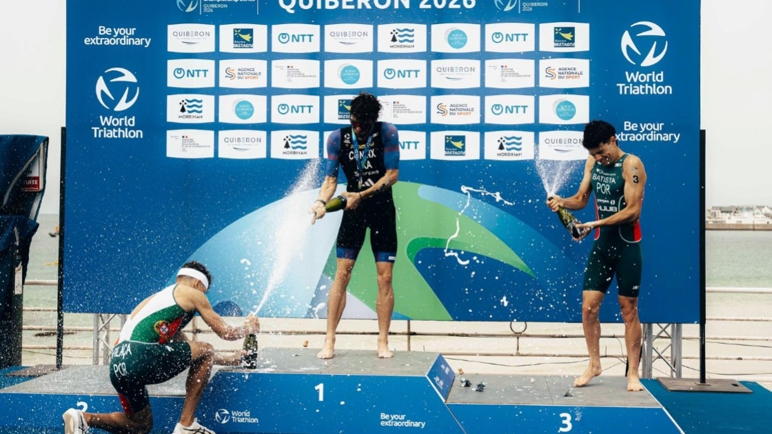 Prata e Bronze em etapa do Mundial de Triatlo