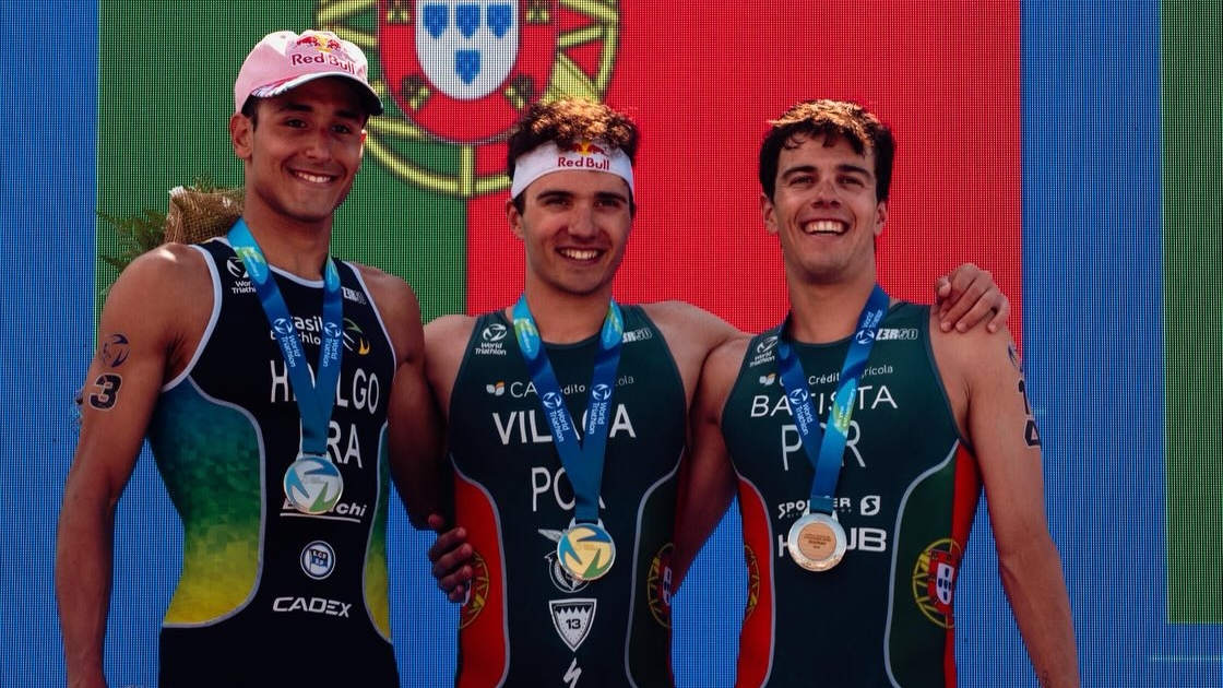 Ouro e bronze em etapa do Mundial de Triatlo