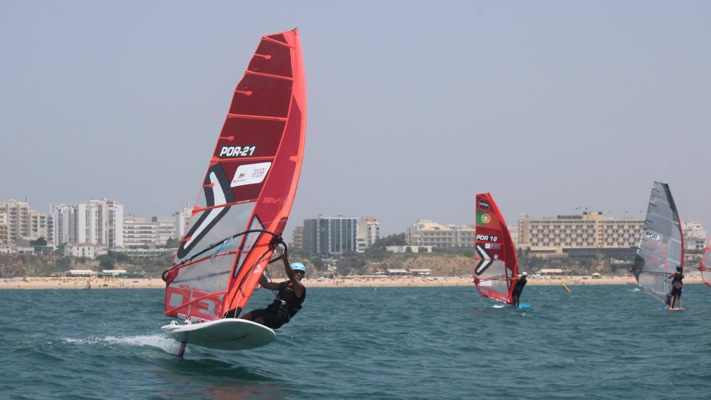 Ricardo Correia campeão da classe iQFOiL