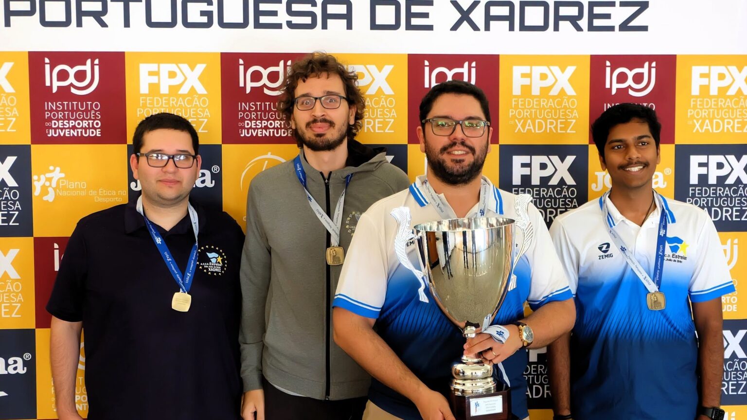 Estrelas S. João de Brito conquista Taça de Portugal