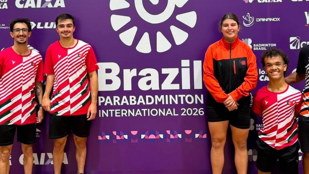 Beatriz Monteiro com ouro e prata em ParaBadminton no Brasil