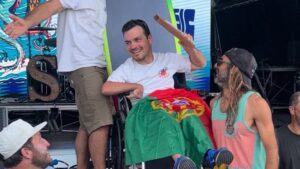Pedro Palma conquista ouro no ParaSurfing em Espanha